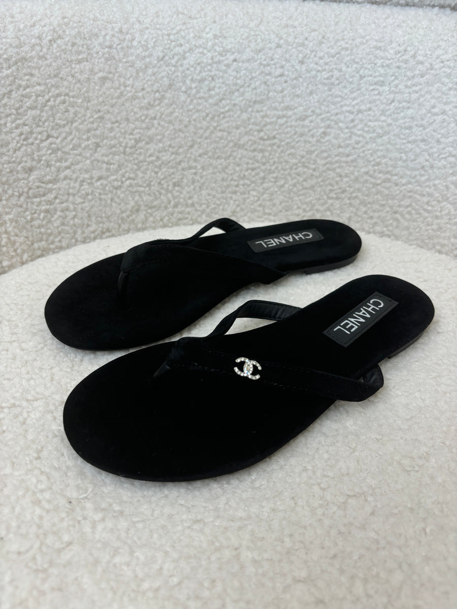 Black Thong Sandals